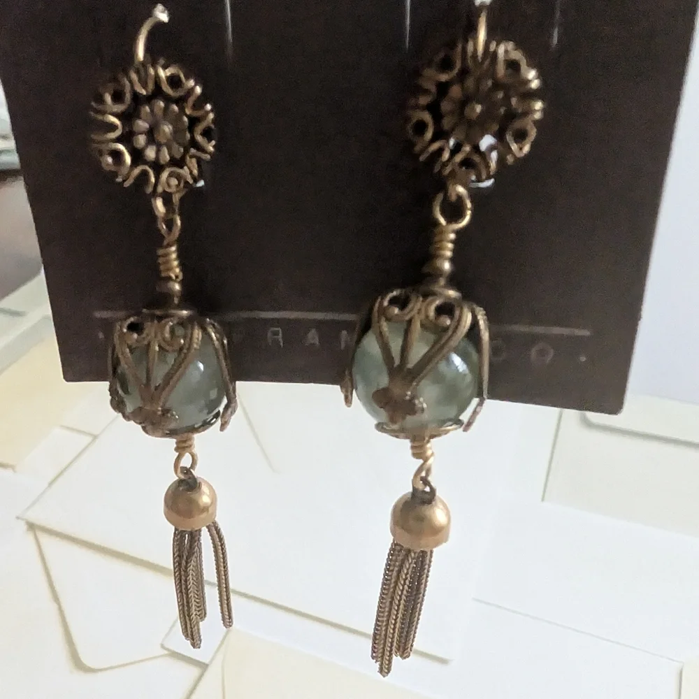 Jan Michaels of San Francisco Artisan Earring Green Glasss Stone & Brass - Picture 7 of 7